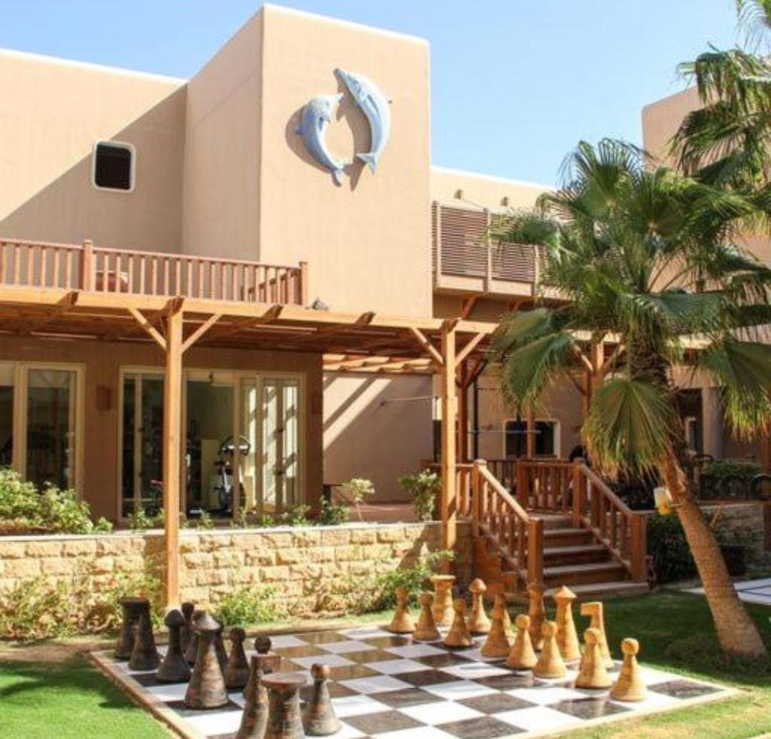 The Breakers Diving & Surfing Lodge